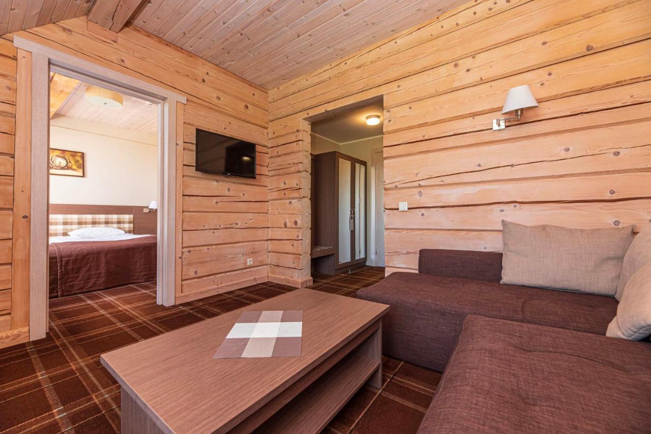 Hotel Gradiali Anykščiai Exteriér fotografie