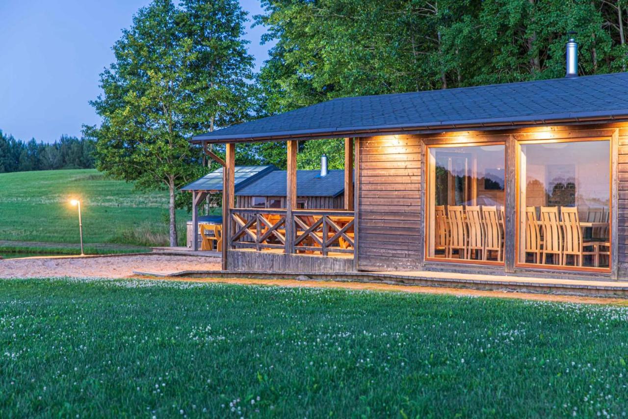 Hotel Gradiali Anykščiai Exteriér fotografie