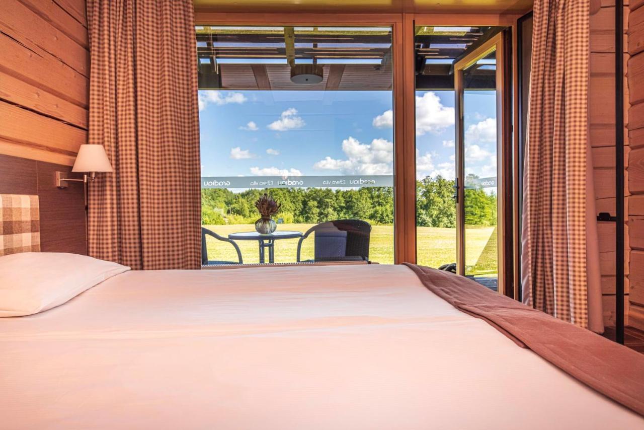 Hotel Gradiali Anykščiai Exteriér fotografie